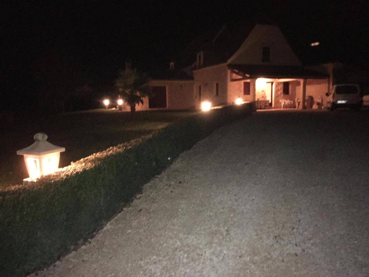 Chez Bernadette Et Victor Bed & Breakfast Vitrac  Luaran gambar